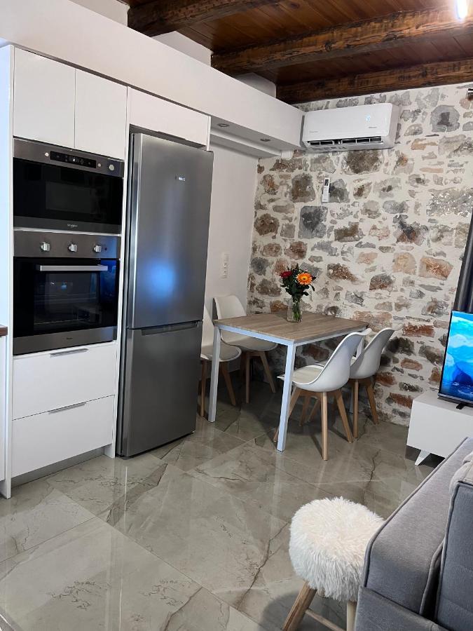 Double Bee Villa With Private Pool Agios Konstantinos  外观 照片