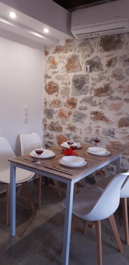 Double Bee Villa With Private Pool Agios Konstantinos  外观 照片