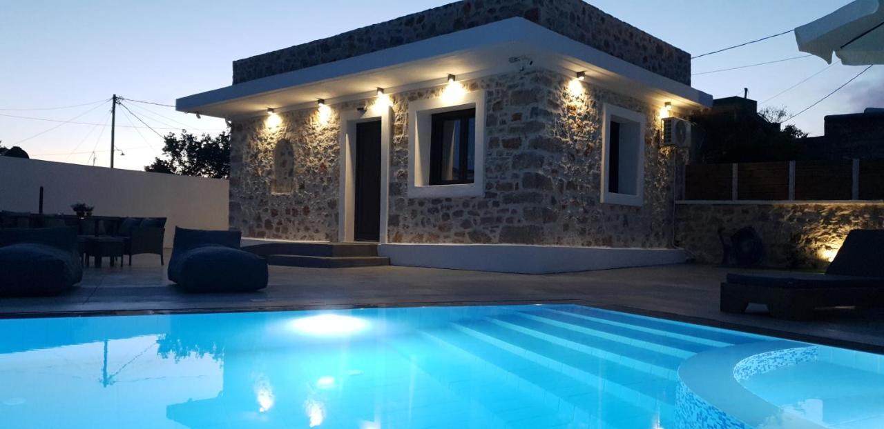 Double Bee Villa With Private Pool Agios Konstantinos  外观 照片